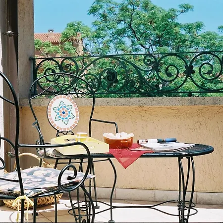 Porto Romano Nocleg ze śniadaniem