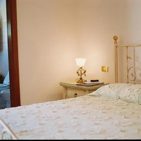 Porto Romano Nocleg ze śniadaniem *